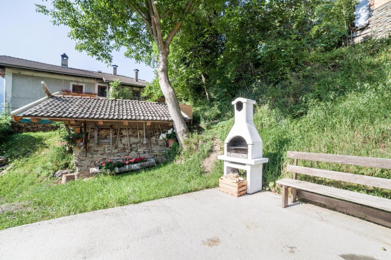 Innergasserhof Ferienwohnung Enzian St. Martin in Passeier Exterior foto