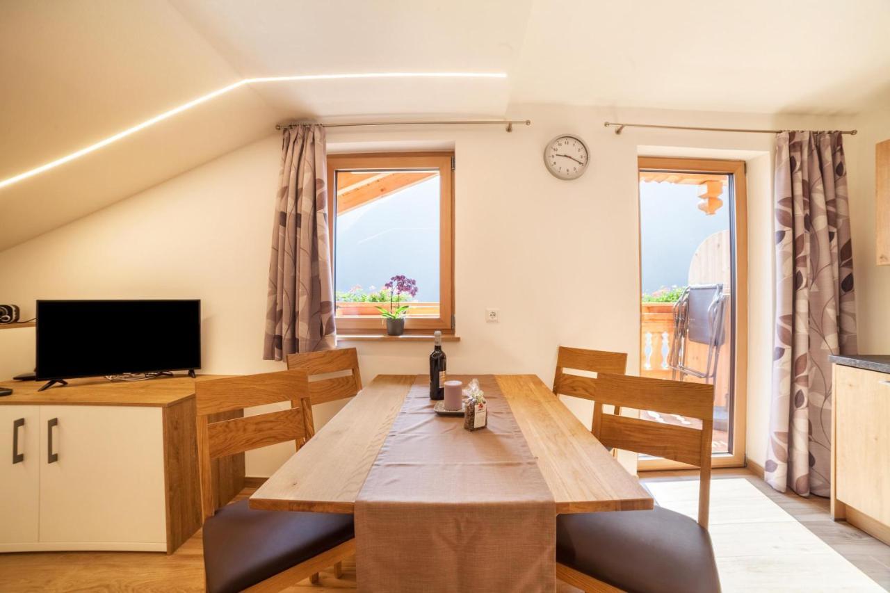 Innergasserhof Ferienwohnung Enzian St. Martin in Passeier Exterior foto