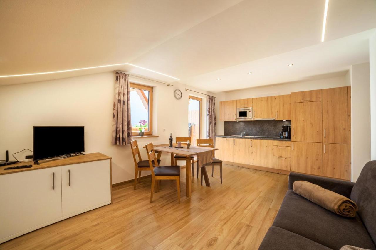 Innergasserhof Ferienwohnung Enzian St. Martin in Passeier Exterior foto